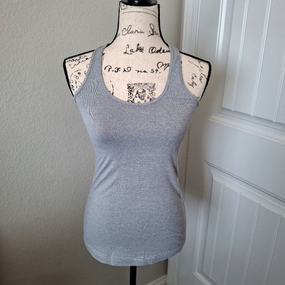 Lululemon Tank Sz 4